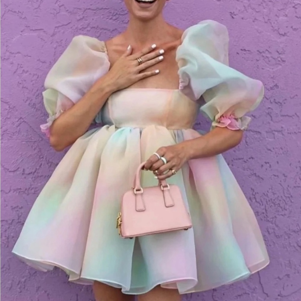 Organza, pastel, baby doll dress size small. Worn once